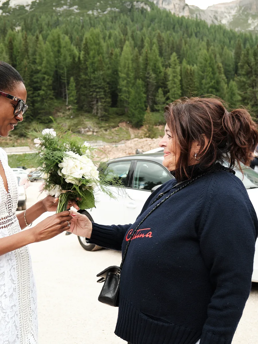 Bride welcomed by Viviana Reatti in Cortina d'Ampezzo