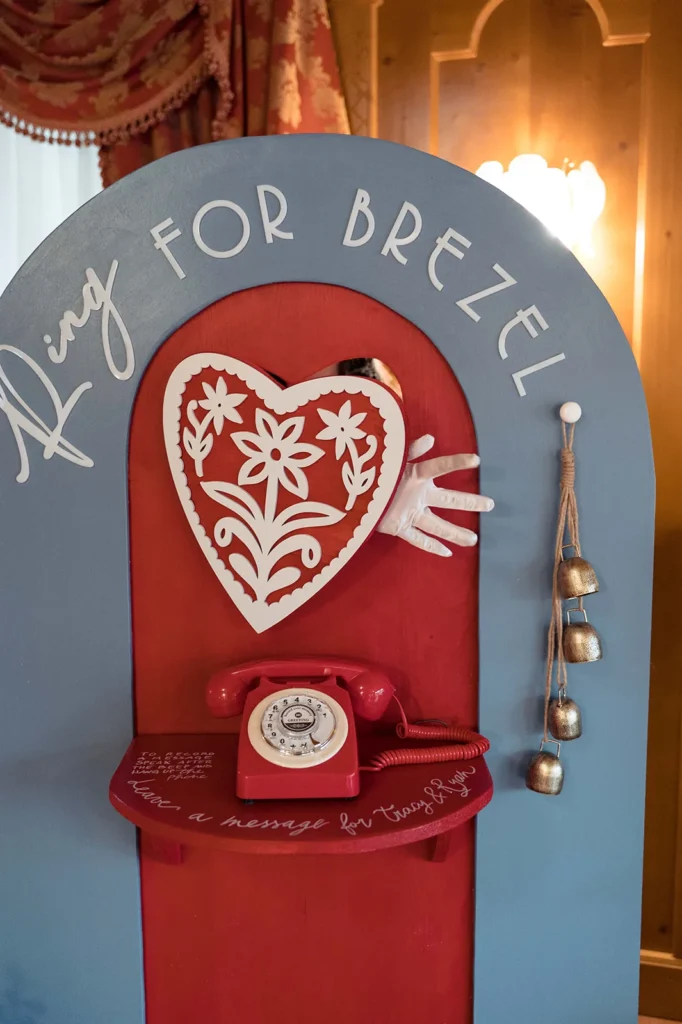Ski-themed 'Ring for Brezel' wedding detail
